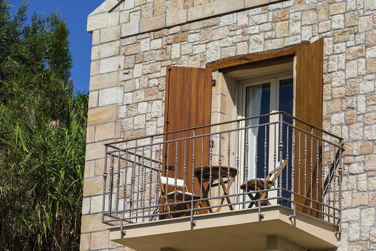 Monambeles Villas Svoronata Exteriér fotografie